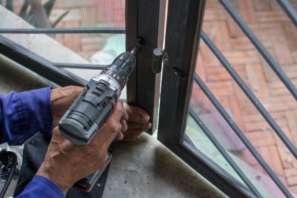 Cost of Steel Window Repair in Burnsville